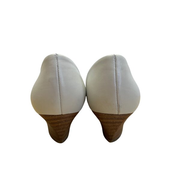 Via Spiga Off White Calf Leather Pina Pointed Toe Low Kitten Heel Pumps Sz 8.5M - Picture 5 of 9